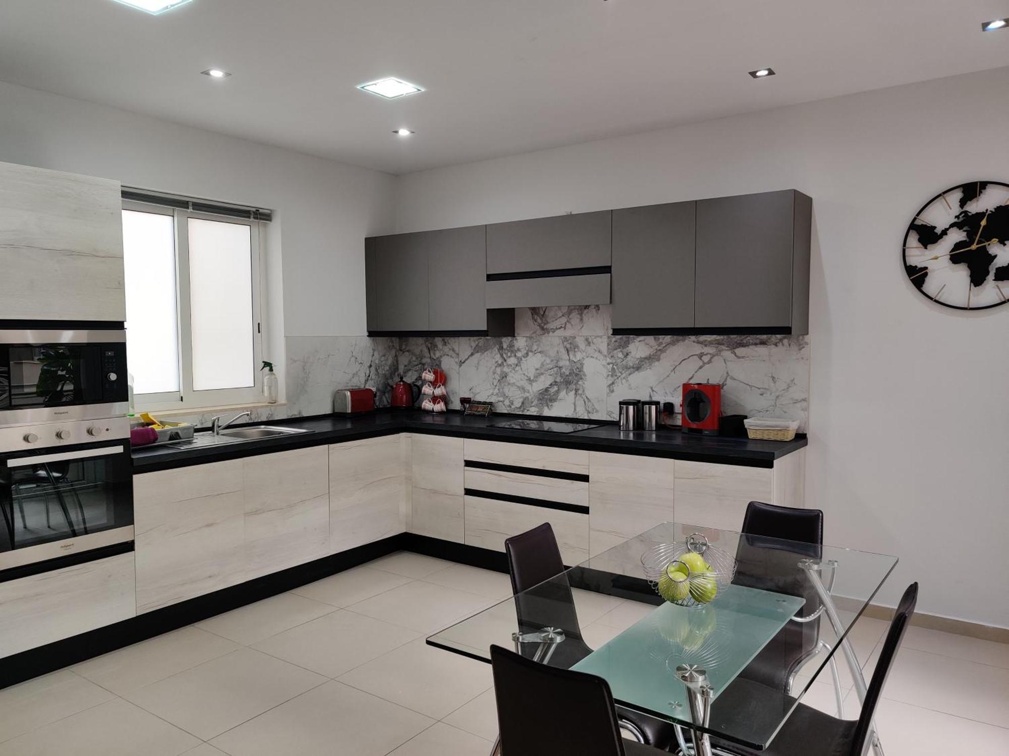 Depiro Point Deluxe - Modern, Designer Apartment 2 Minutes Away From Popular Sliema Seafront Exterior foto
