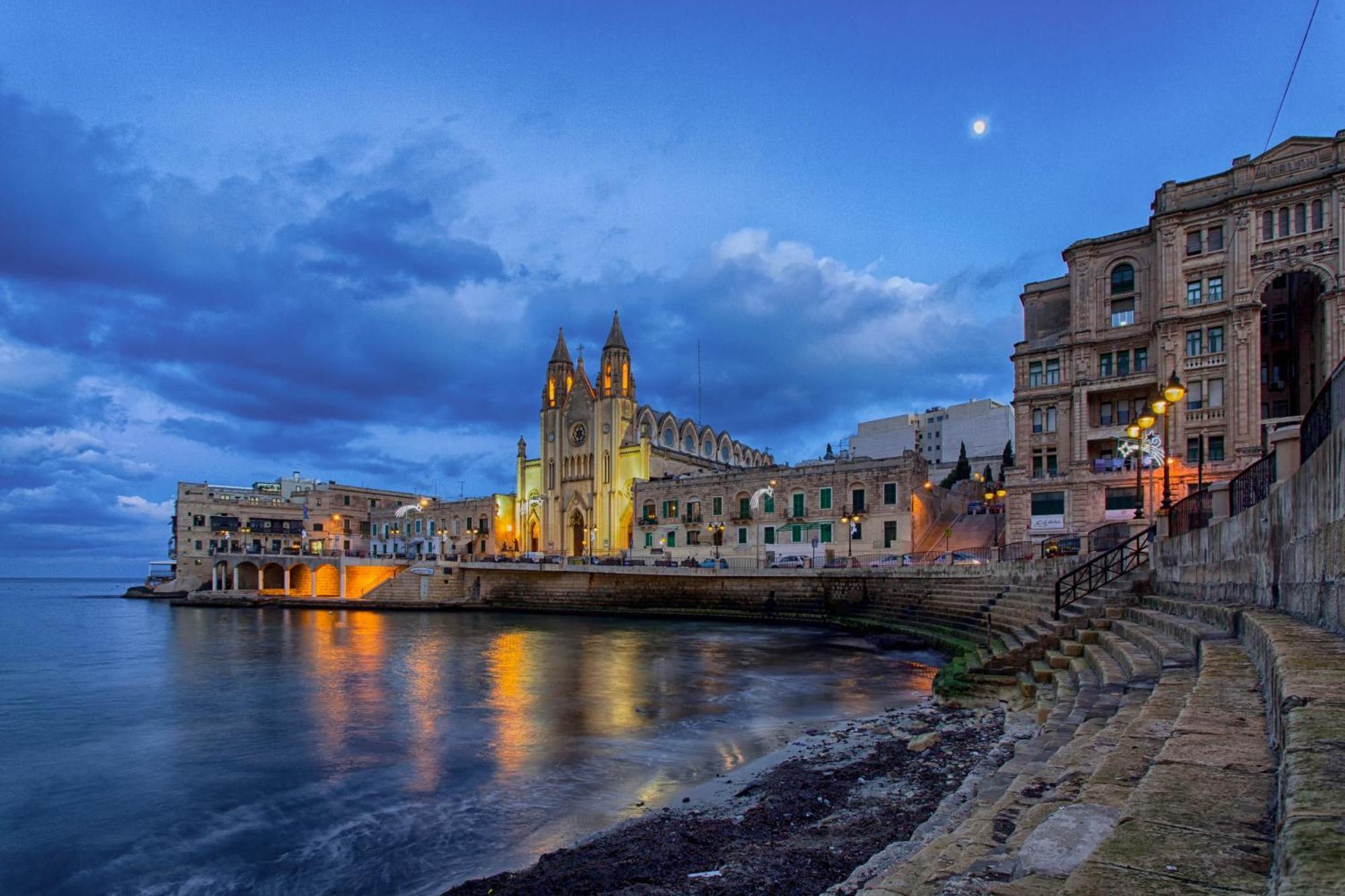 Depiro Point Deluxe - Modern, Designer Apartment 2 Minutes Away From Popular Sliema Seafront Exterior foto